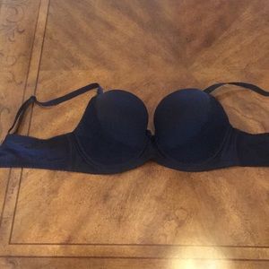 new black lace bra never worn  no tags size 36D